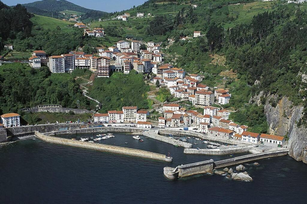 Appartamento Elantxobe Plaza Vt Esterno foto